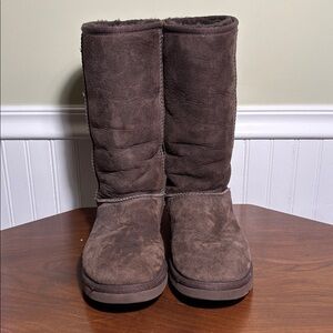 UGG Australia Classic Tall Boot Chocolate Brown Size 7 Preowned